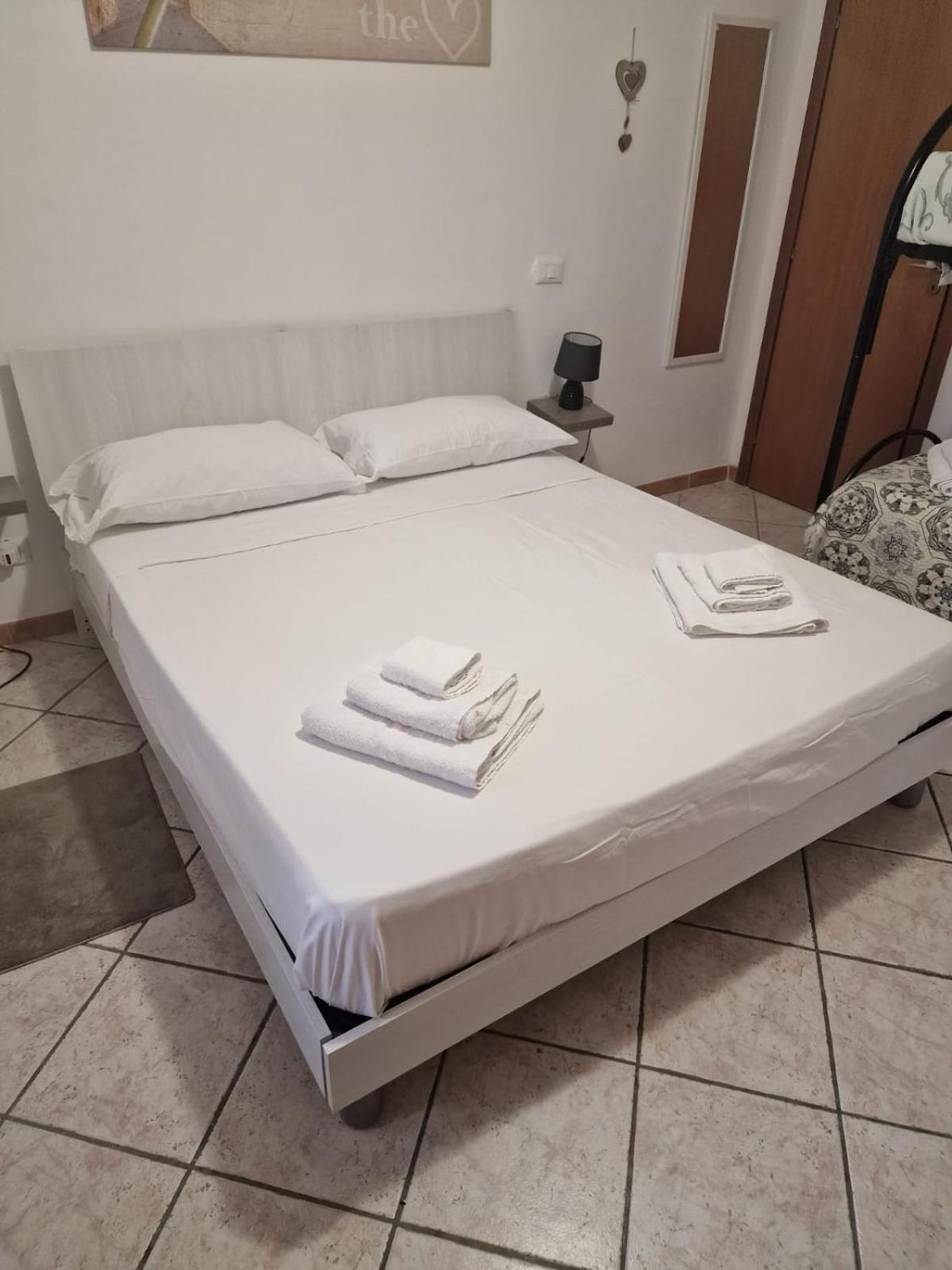 B&B Le Stanze Di Aurora Palermo Exteriör bild